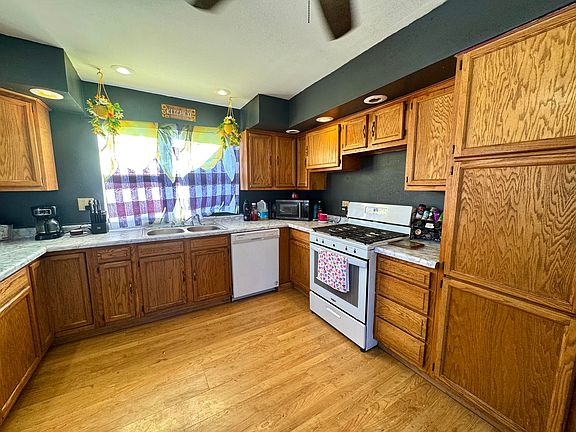 3rd image of 7133 Kentucky Ave