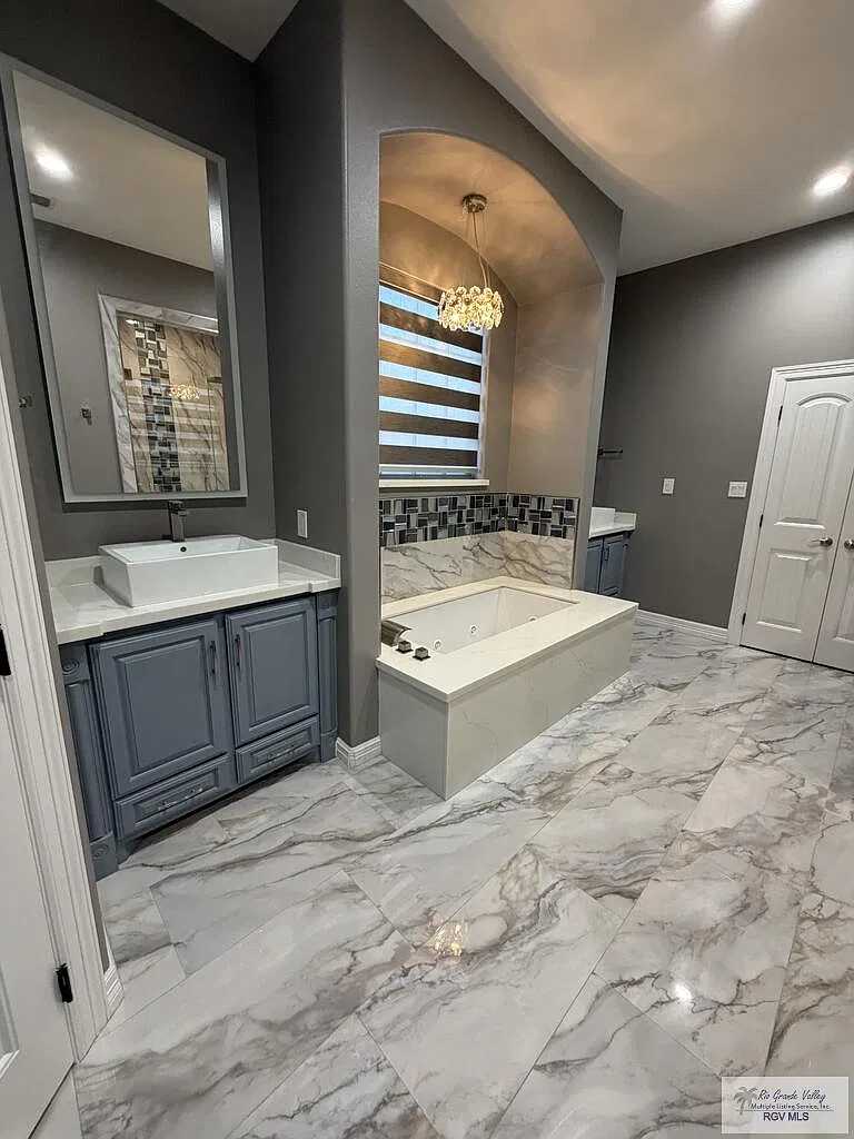 3 bed, 2.5 bath, 2937 sqft, $3,000 — Photo 3
