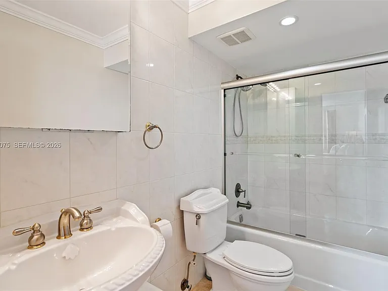 1 Las Olas Cir #809 — Photo 7
