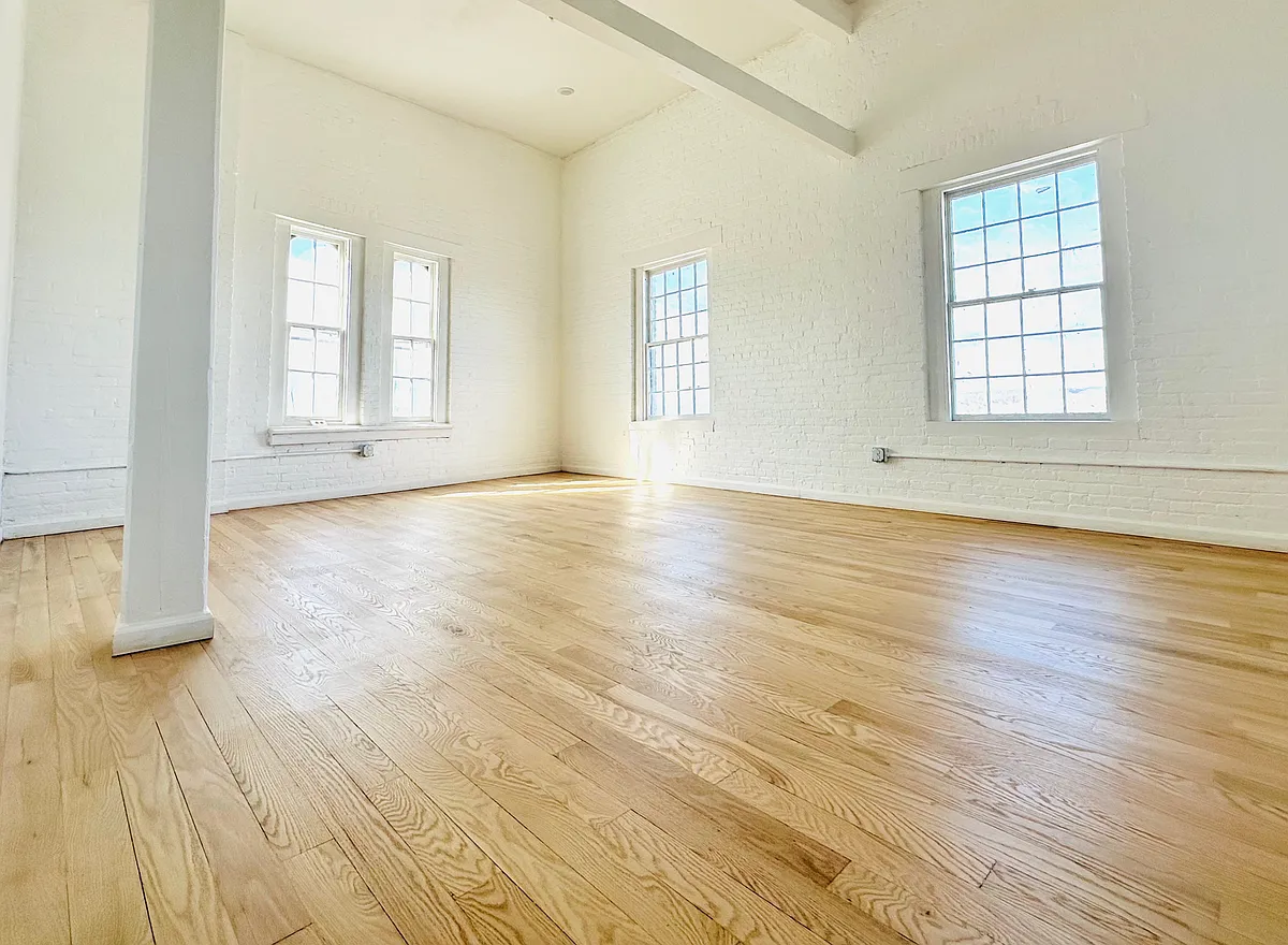 Building Photo - 155 River St #BD