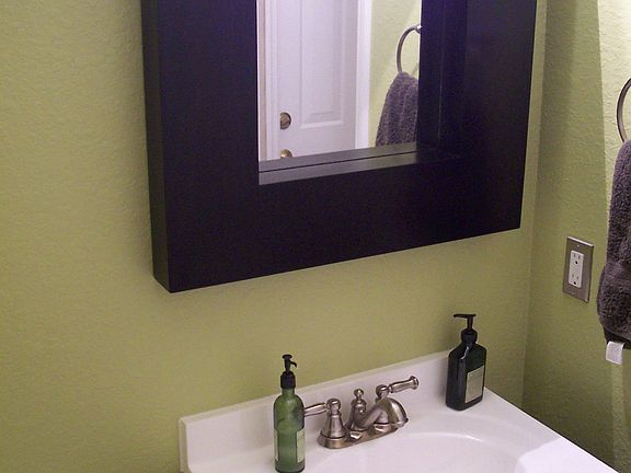 Dowsntairs Bathroom (1)