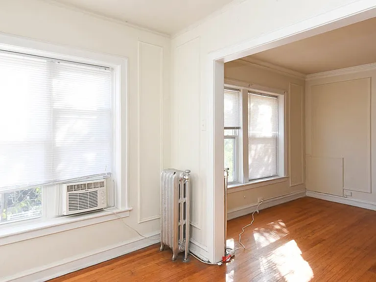 1211 W Elmdale #F3 — Photo 8
