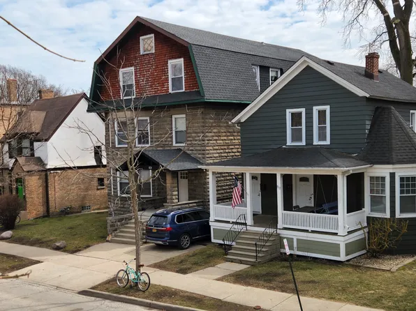 828 Simpson St, Evanston, IL 60201