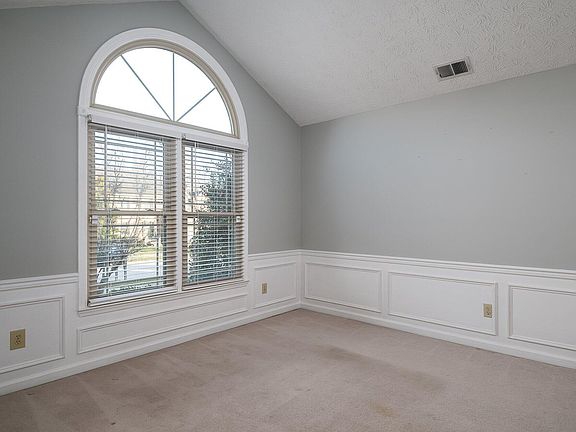 5th image of 3808 Barnard Dr