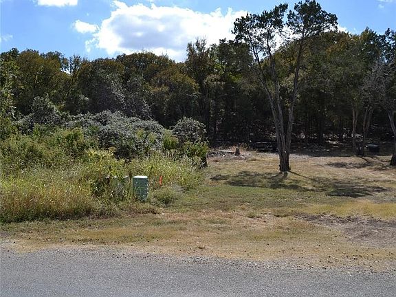 5th image of 223 Pleasant Valley Rd