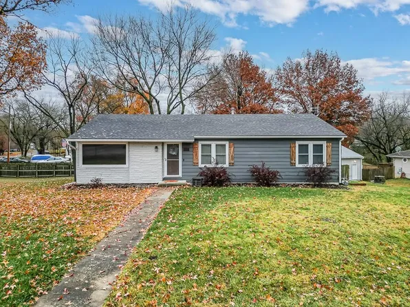 402 E 6th St, Tonganoxie, KS 66086