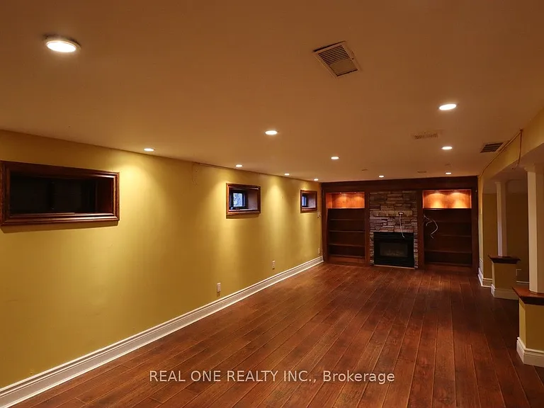 130 Mayfield Dr — Photo 18