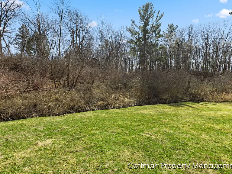 250 Four Mile Rd NW — Photo 6