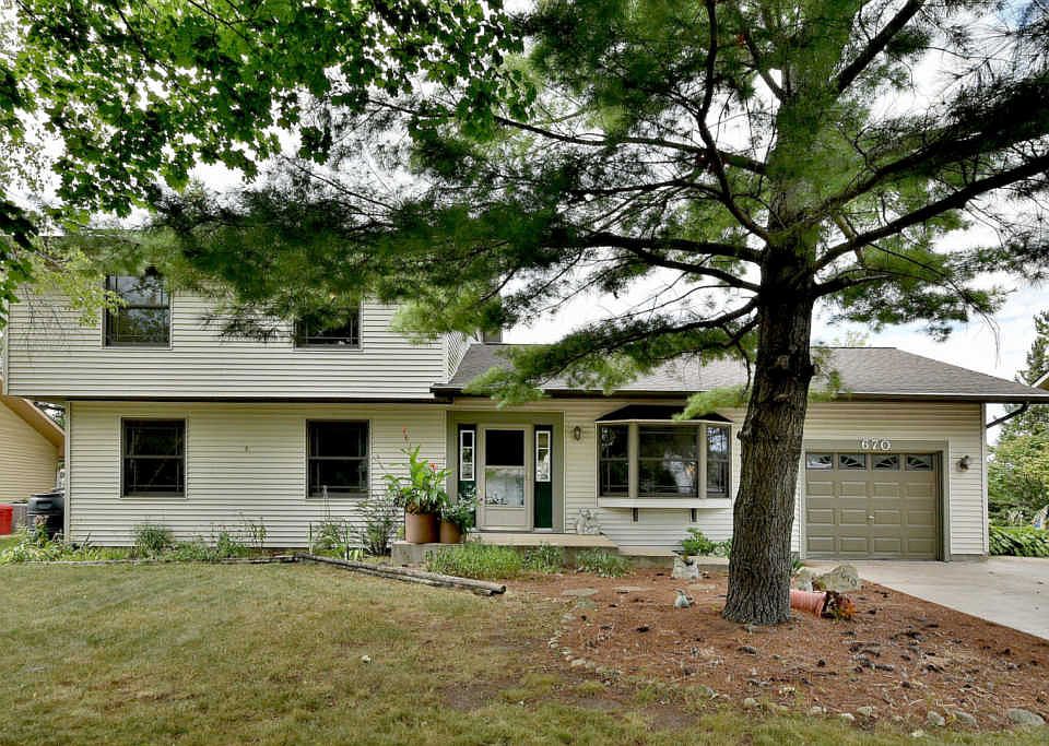 1st image of 670 Coral Ave