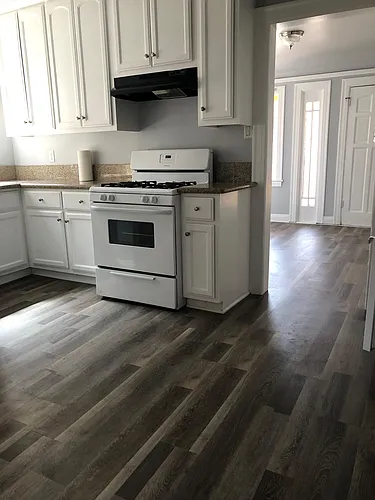 5081 Pickford St Photo 1