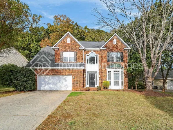 1136 Briarmore Dr, Indian Trail, NC 28079
