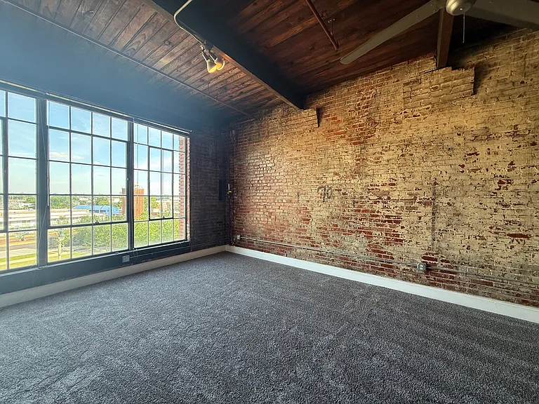 Additional living room views