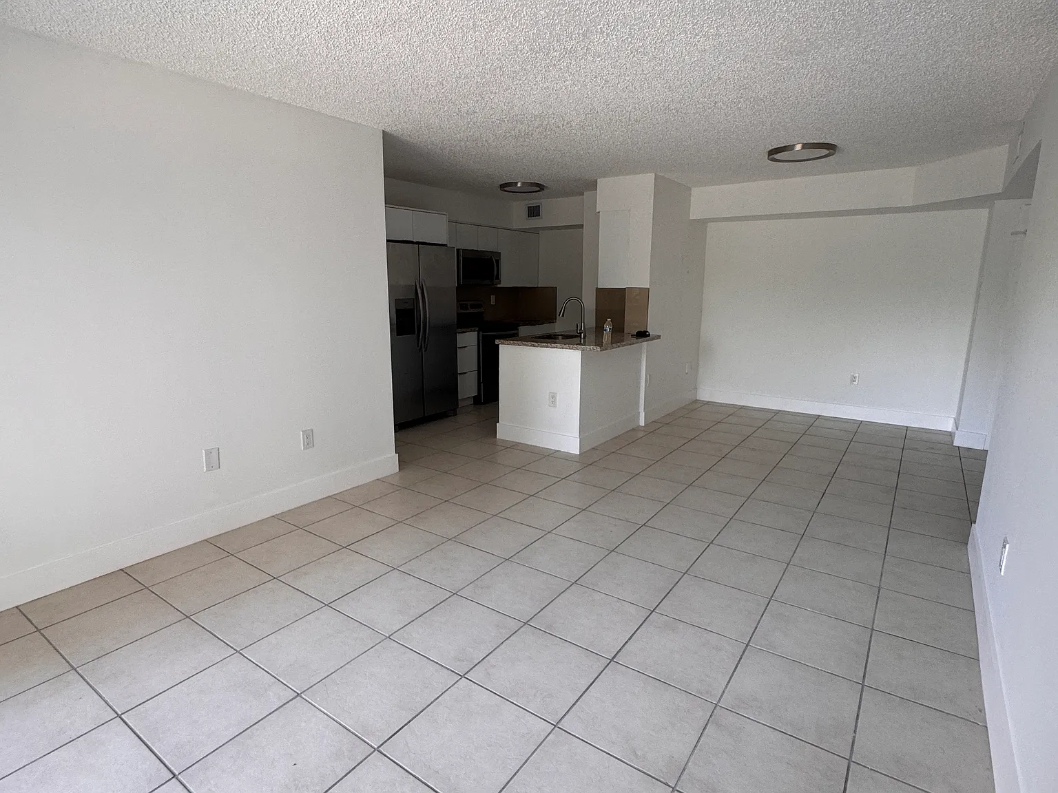 2 bed, 887 sqft, $2,250 — Photo 4