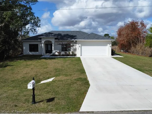 1240 S Avon Estates Blvd, Avon Park, FL 33825