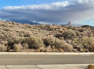 5711 Highland Meadows Dr, Rio Rancho, NM 87144