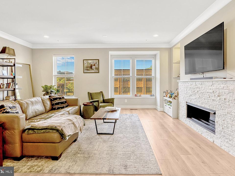 8388 Merrifield Cinema Dr, Merrifield, VA 22116 Zillow