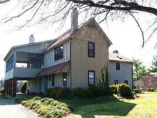 2nd image of 28185 Morgnec Rd