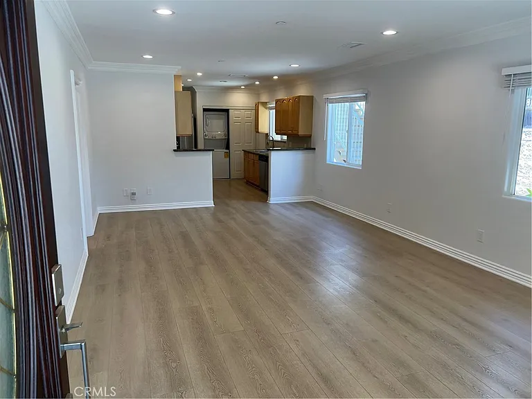 517 Concord St — Photo 4