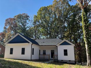 606 Berkshire Dr, Statesville, NC 28677