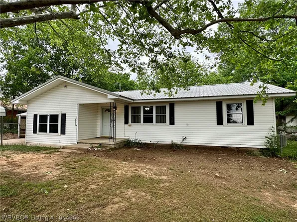 504 Etta, Wister, OK 74966