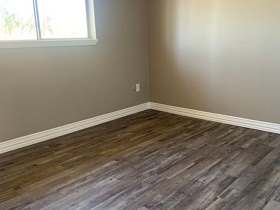 4th image of 410 S College Dr APT 10