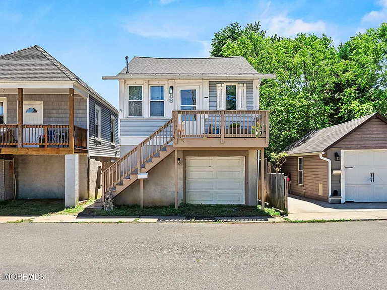 89 Washington Ave — Photo 3