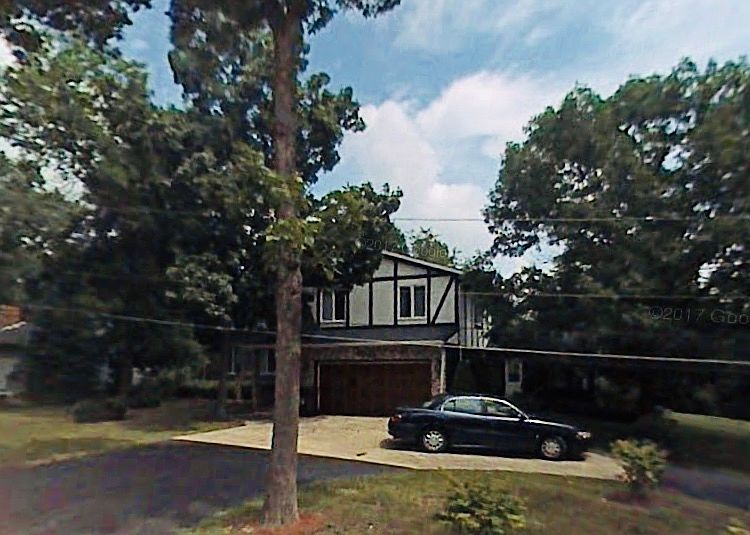 2nd image of 43465 N Mildred Ave