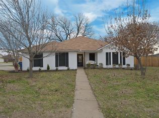 200 Cheyenne Trl, Alvarado, TX 76009