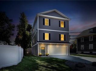 71 Wood St, Warren, RI 02885