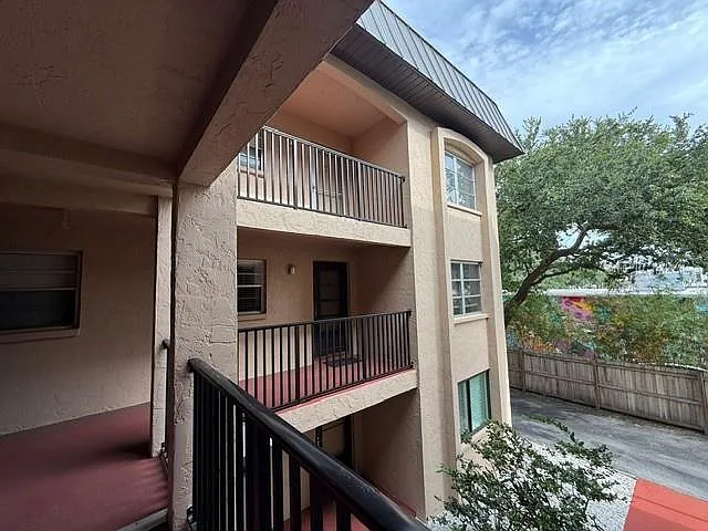 3700 S Osprey Ave #221 — Photo 2