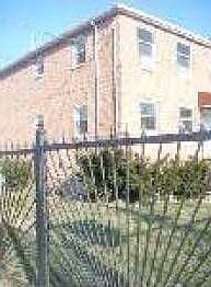 2nd image of 1001 E 228th St