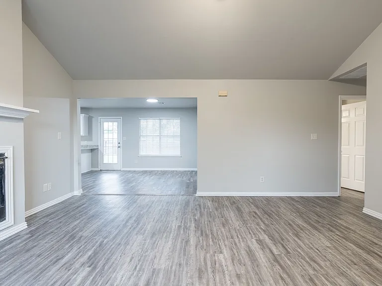 1014 L St — Photo 5