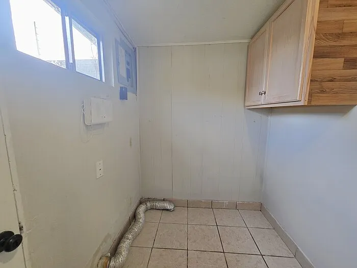 919 Columbia Ave — Photo 21