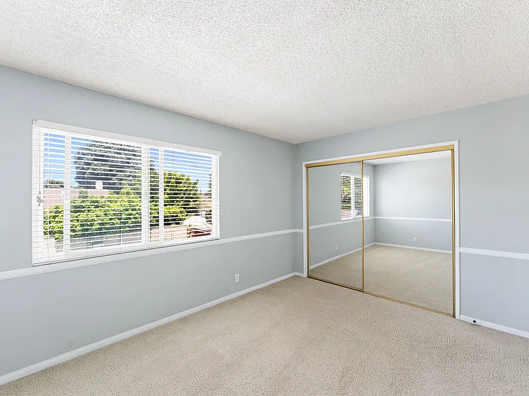 2292 Buffalo Ave — Photo 23