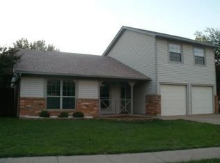 6021 Martha Dr, Watauga, TX 76148