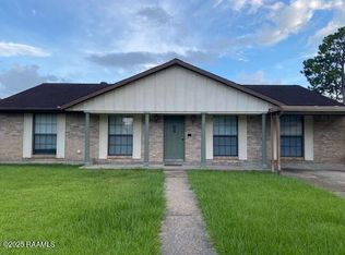 312 Toulouse Dr, Lafayette, LA 70506