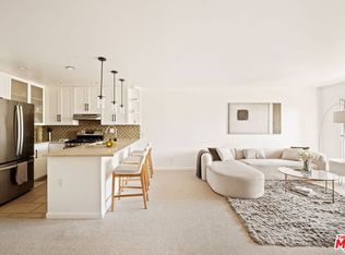 4702 Fulton Ave APT 204, Sherman Oaks, CA 91423