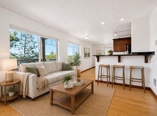 1010 NW Roanoke Ave APT 6, Bend, OR 97703