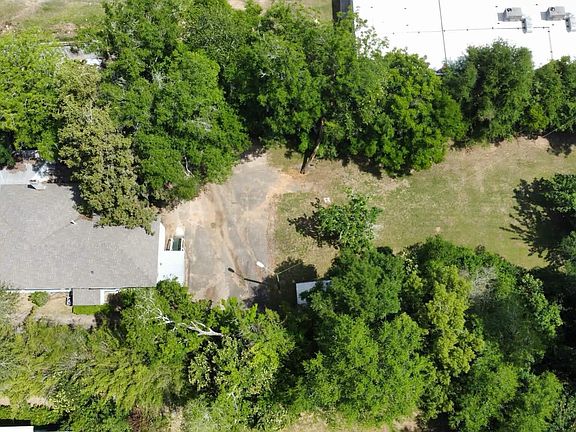 2nd image of 25 Madison Street