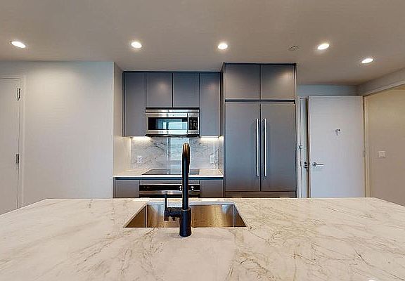 4th image of 515 E 86th St #1105