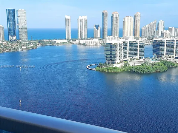 3330 NE 190th St #Mph15, Miami, FL 33180