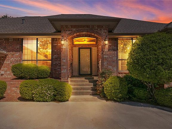 2nd image of 5115 Largo Dr