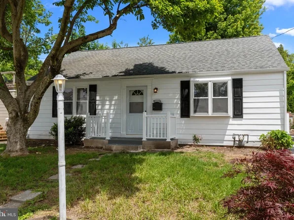 2425 Avondale Ave, Abington, PA 19001