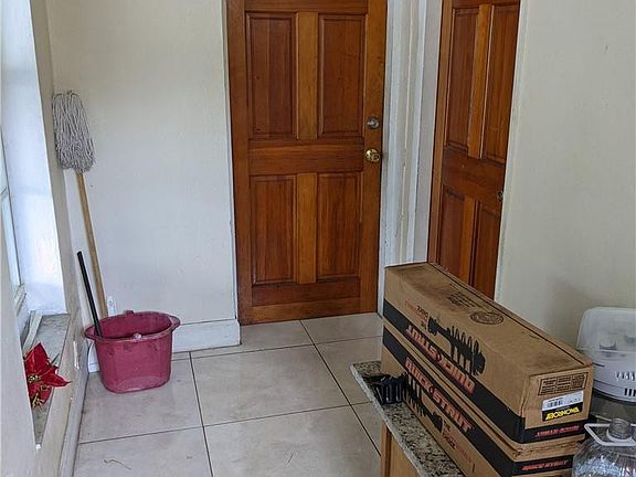 3rd image of 2126 N Plunkett Court