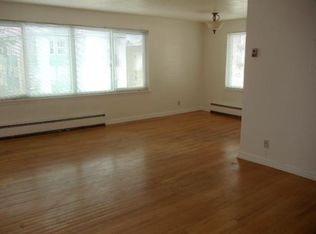 1400 Queen Anne Ave N APT 301, Seattle, WA 98109