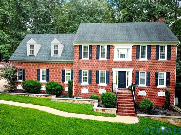 9803 Gates Bluff Dr, Chesterfield, VA 23832