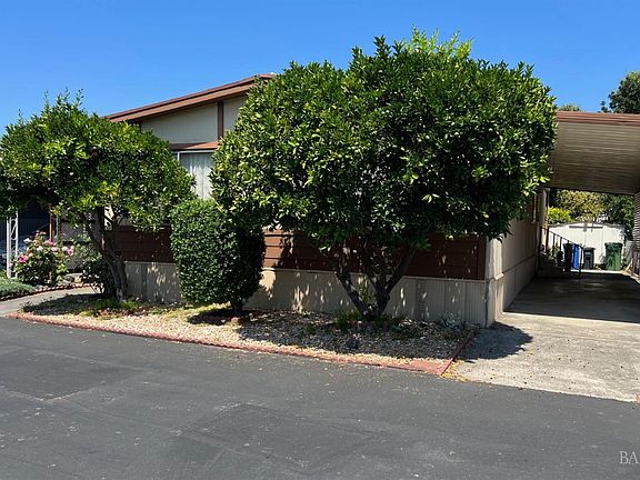 2nd image of 704 Sequoia Street