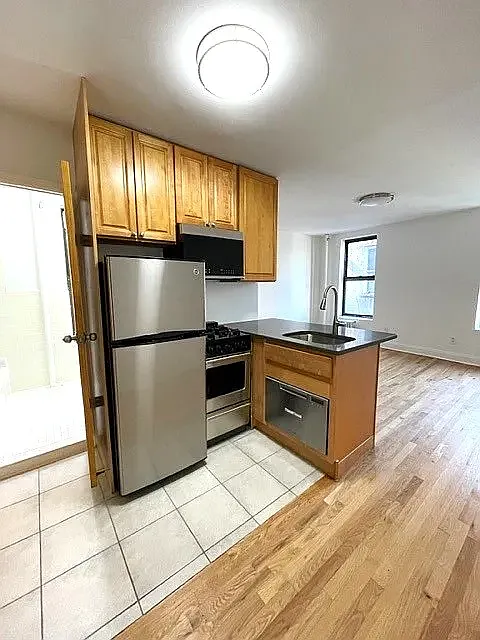 172 Spring Street — Photo 1