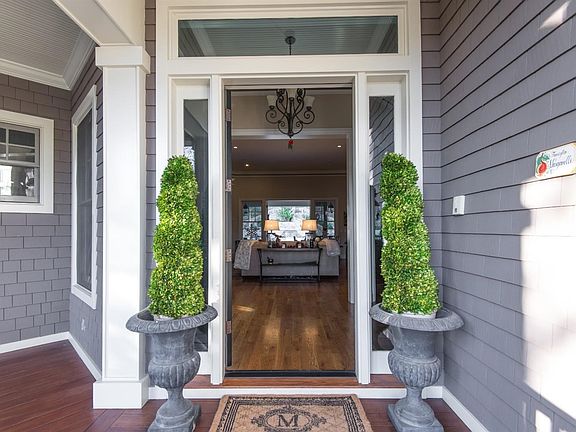 4th image of 40 Trailview Court