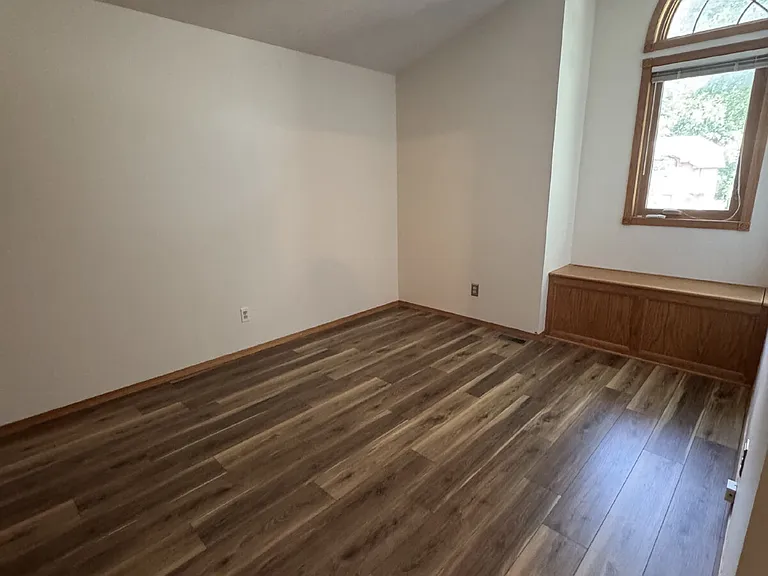 2126 E Country View Dr — Photo 19